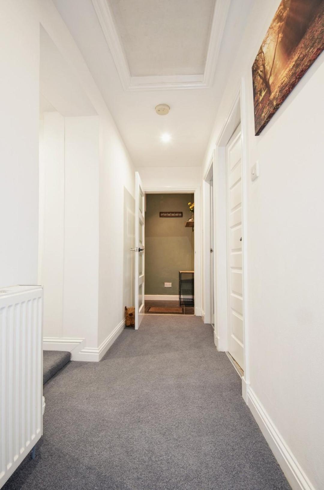 Charming 2 Bedroom Flat In The Heart Of Kirriemuir 키리뮈어 외부 사진
